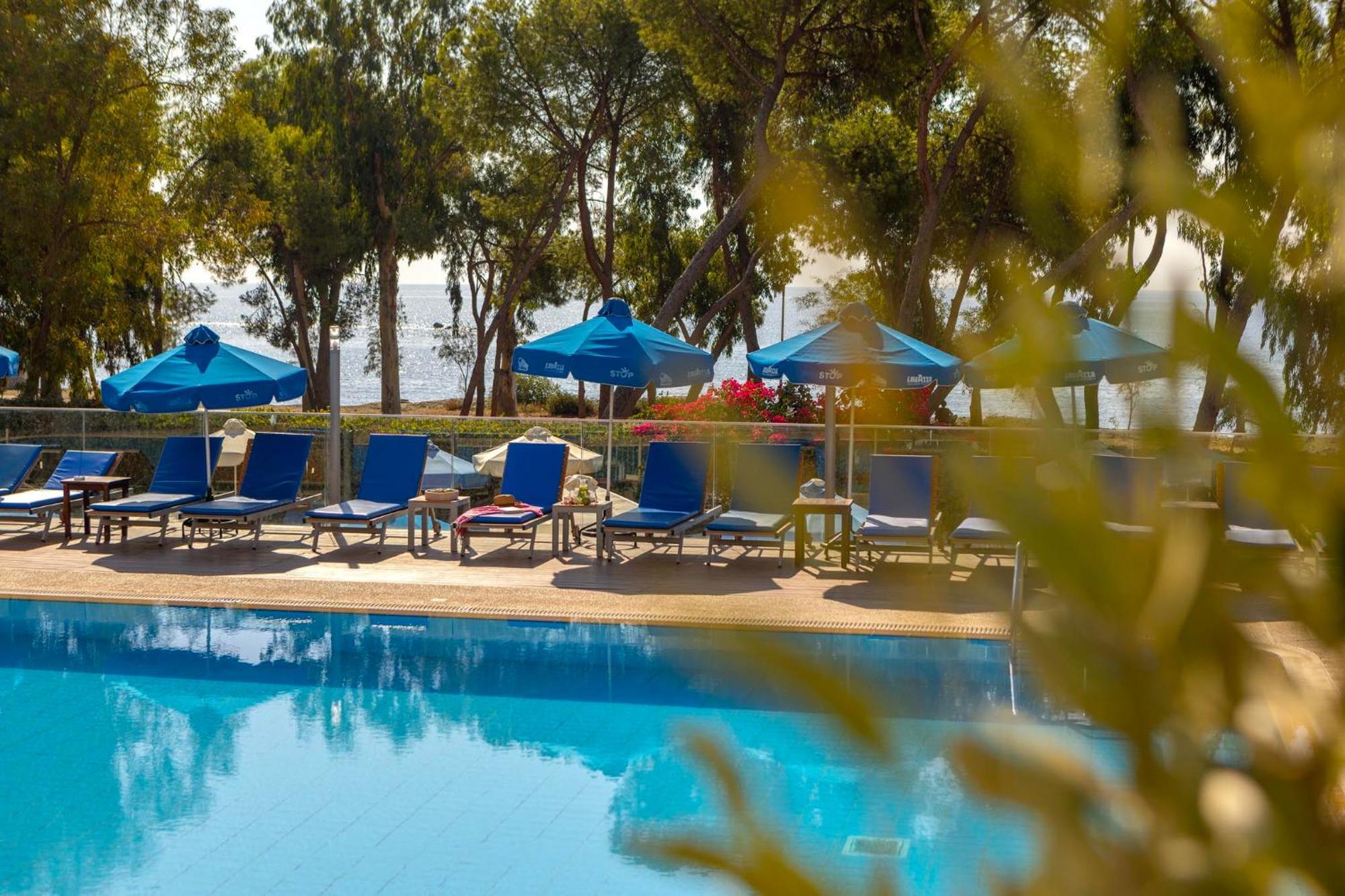 Park Beach Hotel 레메소스 외부 사진