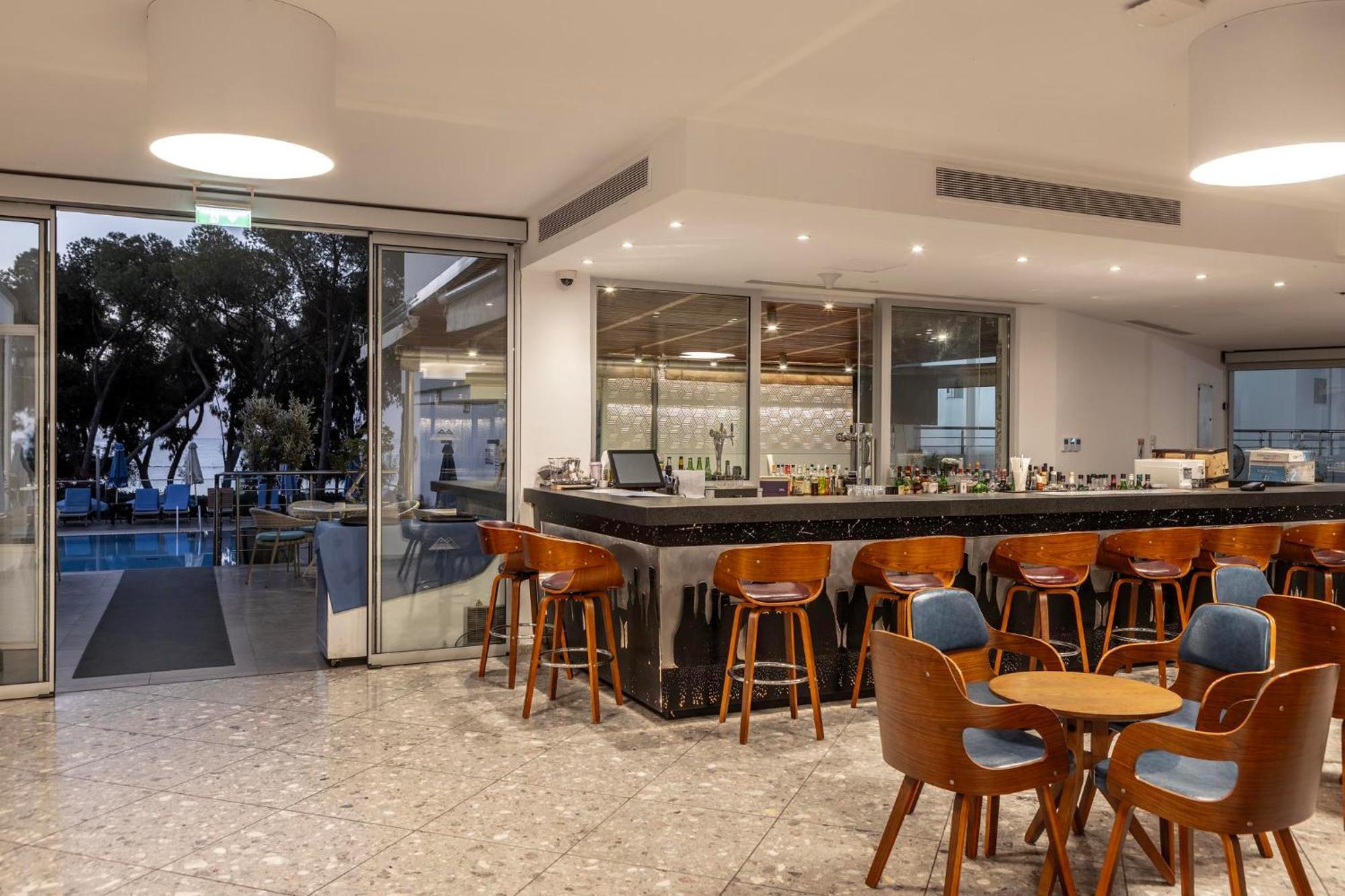 Park Beach Hotel 레메소스 외부 사진