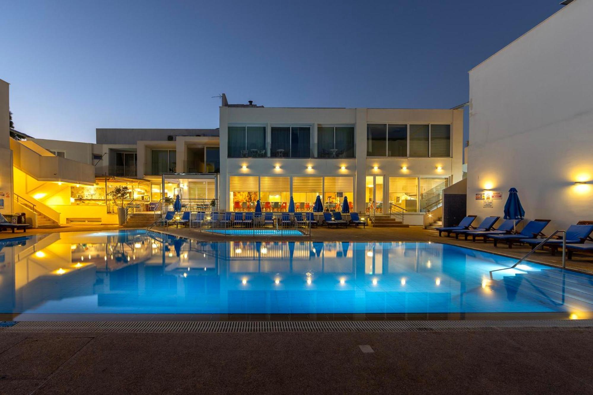 Park Beach Hotel 레메소스 외부 사진