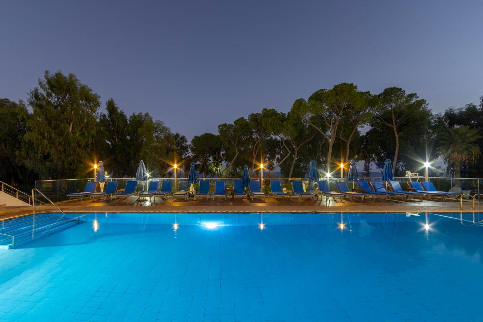 Park Beach Hotel 레메소스 외부 사진
